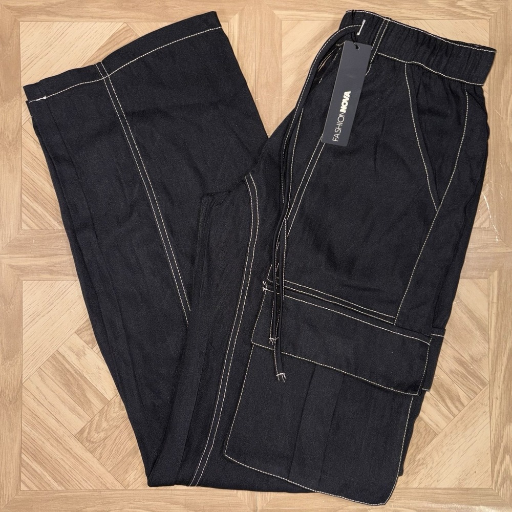 Fashion Nova Cargo Pants Size XS Wide Leg "Keep Me Entertained" Lightweight